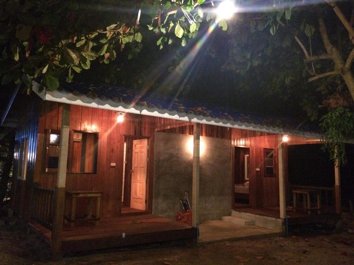 Sea Paradise Hotel Ban Khlong Kloi Exterior photo