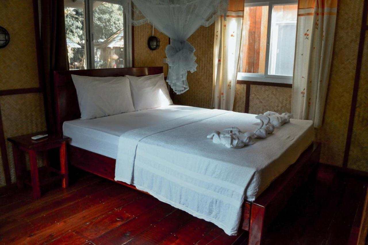 Sea Paradise Hotel Ban Khlong Kloi Exterior photo